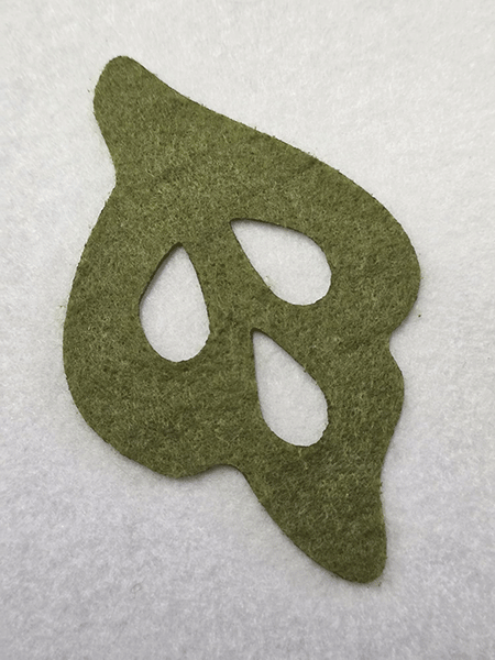 Foglie Forate 10-7-5 cm (blister 15 pz) (3 dimensioni assortite x5 foglie)